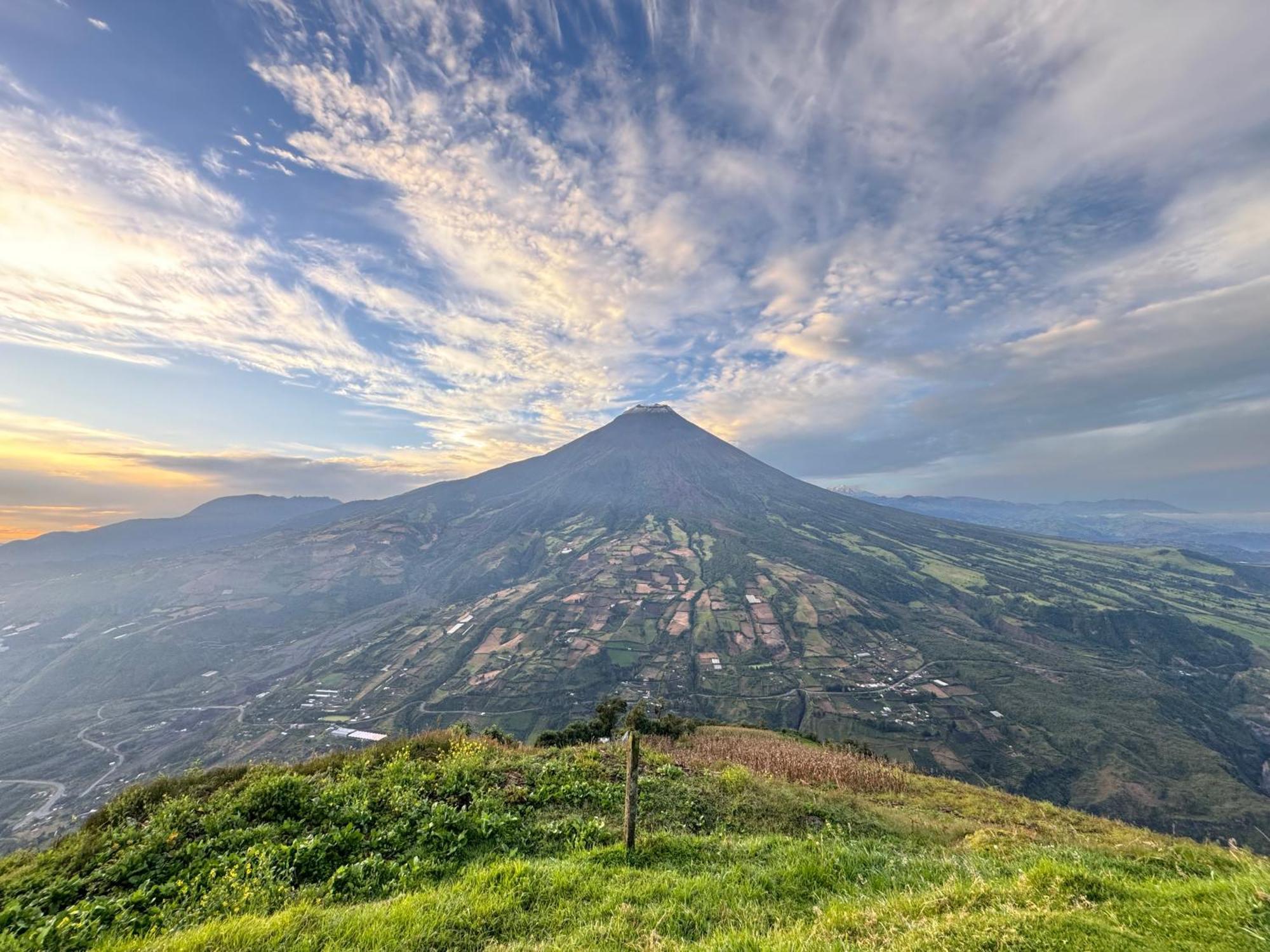 High-End Holiday Cabin - Tungurahua Hot Springs 바뇨스 외부 사진